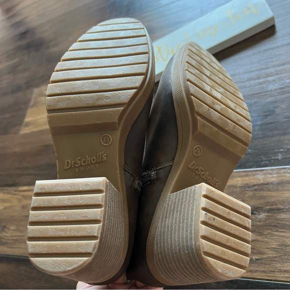 Dr Scholls Pearl Lug Sole Boots NWOT - Picture 7 of 9